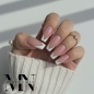 Preview: Make Up mit leicht goldenen Glitzer - Edel Nageldesign