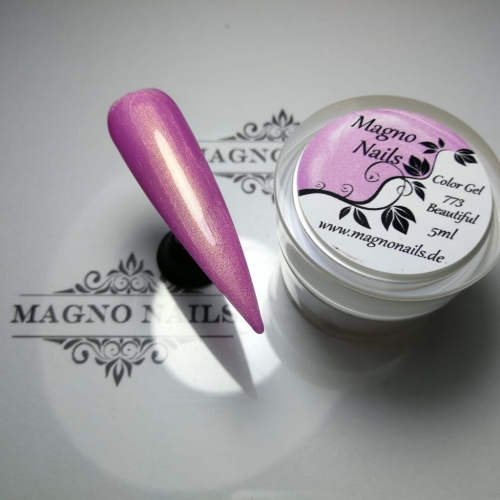 Preview: Zart Pink Metallic Perl Pearl UV Gel aufgetragen deckend