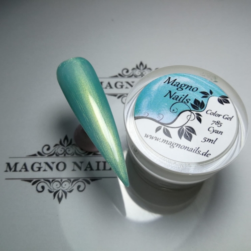 Preview: Hellblau Metallic Perl Pearl UV Gel aufgetragen deckend