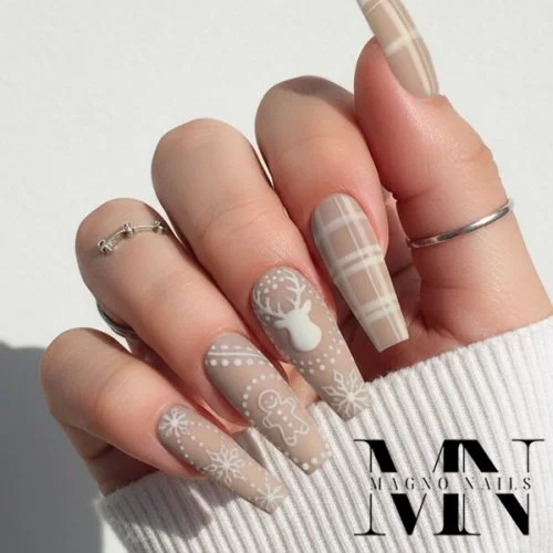 Winternägel - Beige Grau Nude mit Lebkuchen sehr schön