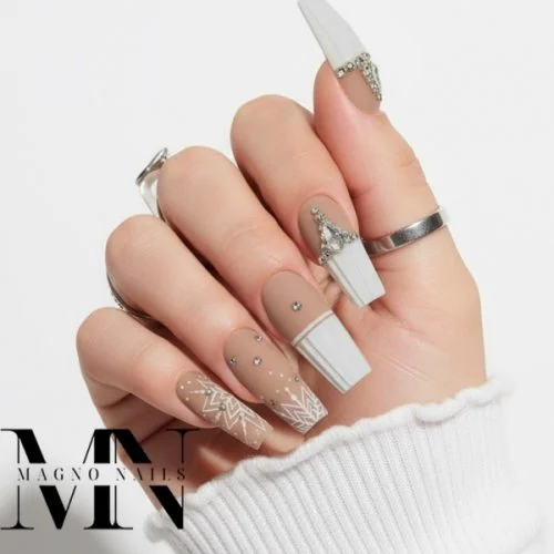 Winter Nageldesign Ideen - 3D Luxus Nägel