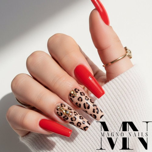 Preview: Sexy Red - Knall Rote Nägel mit Leomuster - Nageldesign Ideen