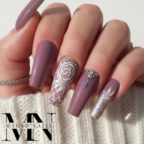 Farbgel lila nude - Nageldesign Nägel Nude Rose Glitter Strasssteine