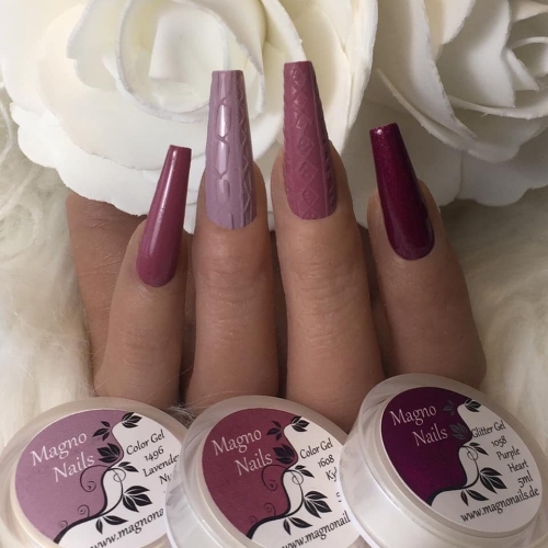 Preview: Naildesign Ideen - Herbst Nägel Braun Nude Strickmuster