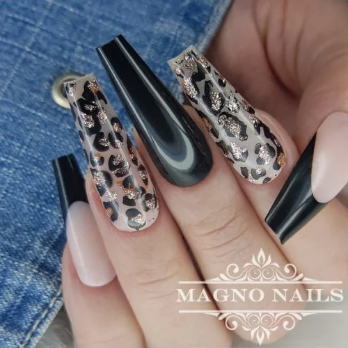 Schwarz French Leonnägel Leonails Leodesign Leomuster