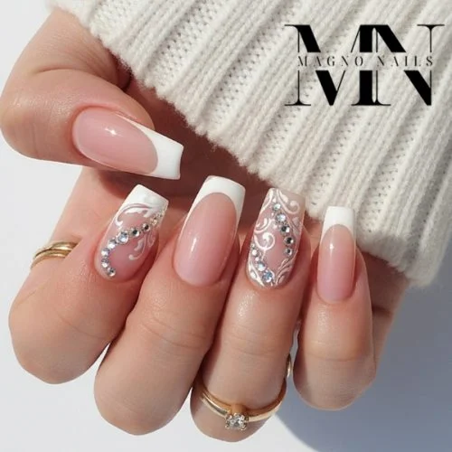 French Nägel mit Schnörkel - Light Pink Camouflage