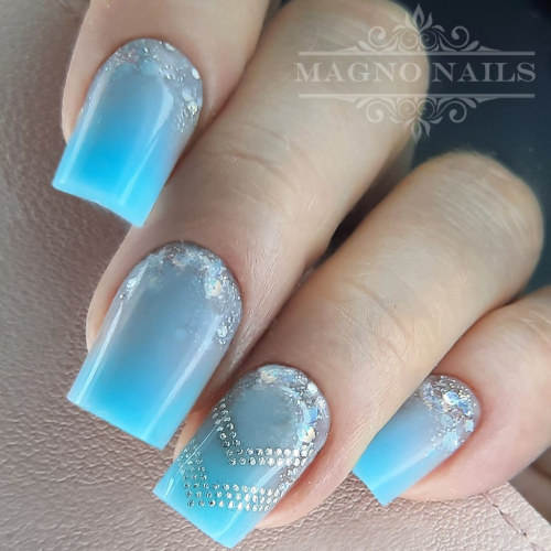 Preview: Pastel Blau Polygel Polyacryl Acrylgel Nägel kurz Schlicht Sommer