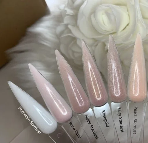 Farbpalette Make UP Gele Weiß Beige Nude Vergleich Nägel Nageltips