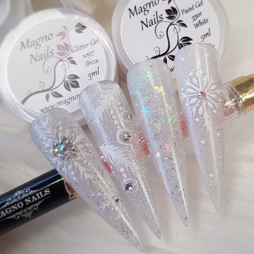 Nail Art Ideen - Winternägel Schneeflocken Malerei Weiss Glitter
