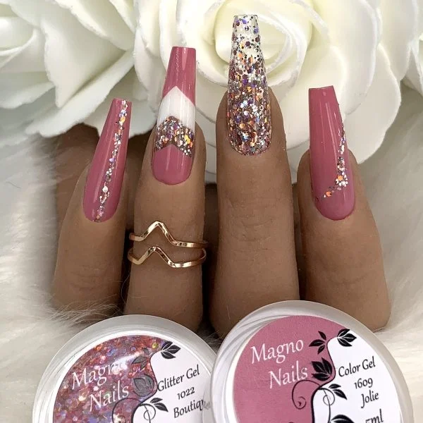 Rosa Nude Nageldesign Ideen Glitzer