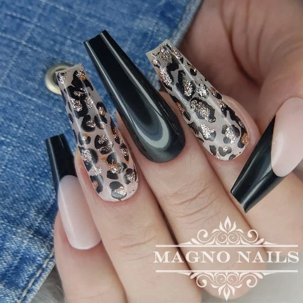 Schwarz French Leonnägel Leonails Leodesign Leomuster