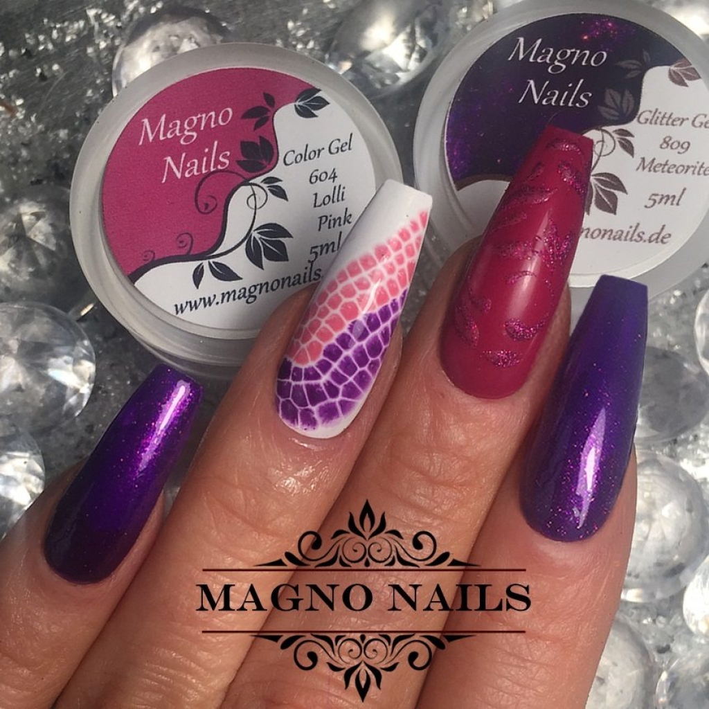 Nail Art Ideen - Herbst Nägel Pink Lia Aquarell Nass-in-Nass Technik