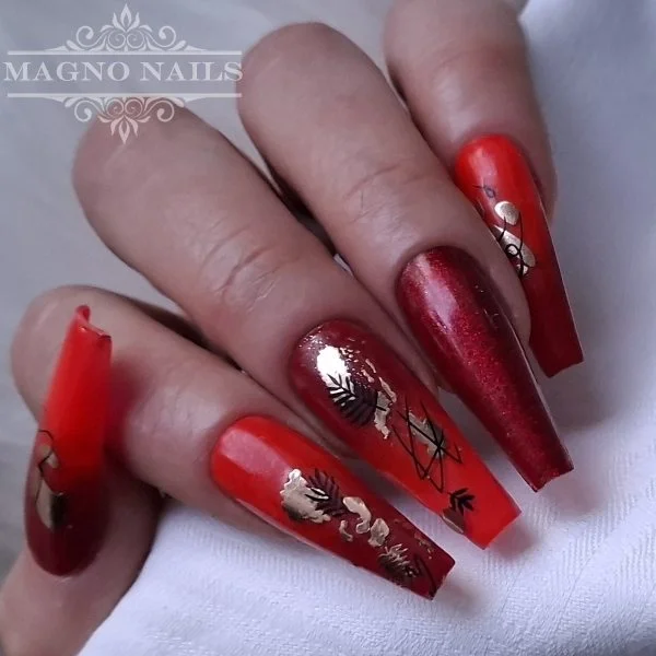 Rote Nägel - Nageldesign Ideen Ombré Nails Naildesign