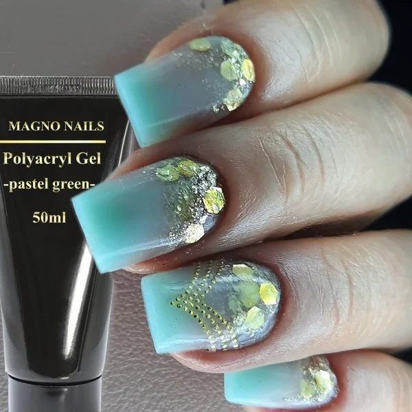 Modellage mit Polygel grün - transparent