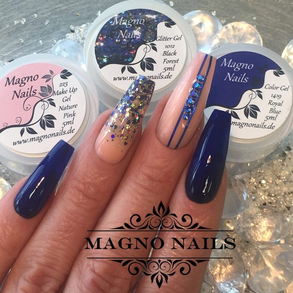 Dunkelblaue Nägel - Mix Glitter Gel Black Forest