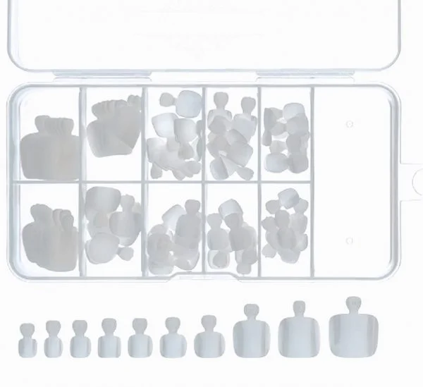 100 x Fußnägel Tips natur in einer Box