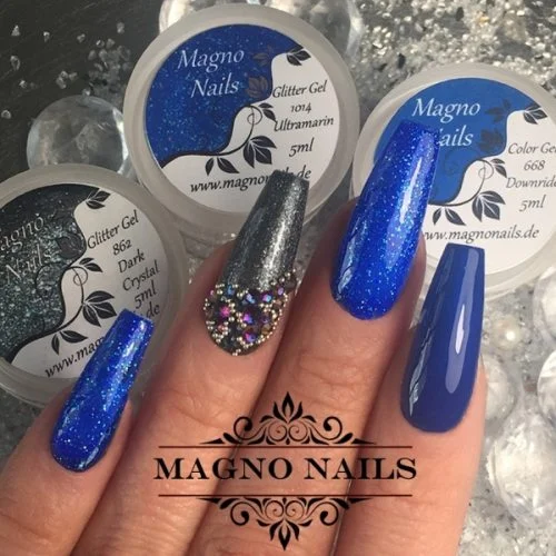 Nageldesign Ideen -dunkelblaue Nägel - Glitter Nägel - Glitzer Nägel