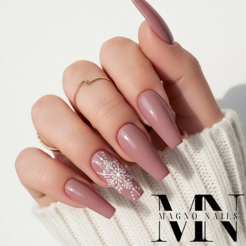 Preview: Winter Nägel schlicht Nude mit einer Schneeflocke