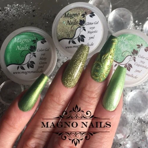 Nageldesign Ideen - grüne Nägel - Herbstnägel - Ballerina Nägel