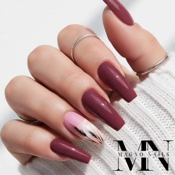 Nageldesign Ideen - Dunkel Rot lila Nägel mit Schilf Natur