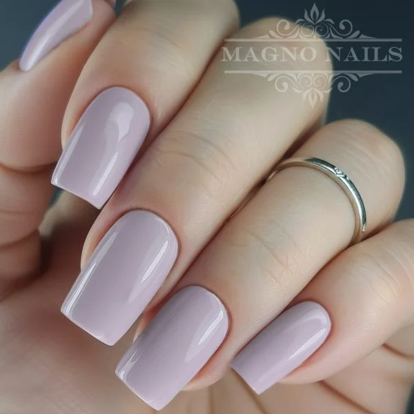 Nageldesign Idee mit Lila Grau deckende Gele